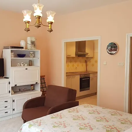 Cozy - With Garden Appartement *